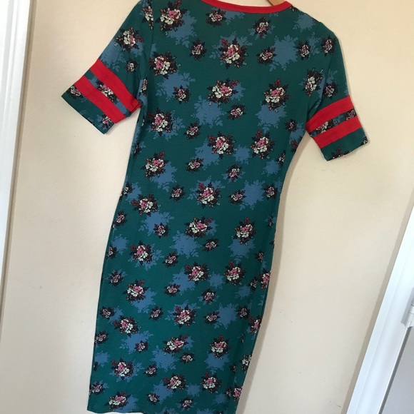 Lula Roe Julia - Picture 6 of 6